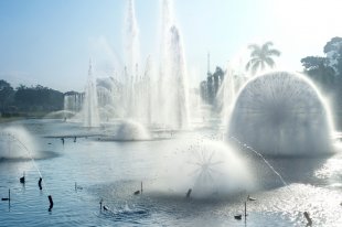 Fountain at Rizal park, Malate, Metro Manila