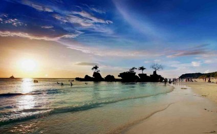 Beautiful beaches in the Philippines